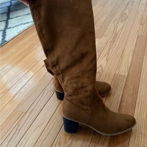 Brown Suede Women's Boots